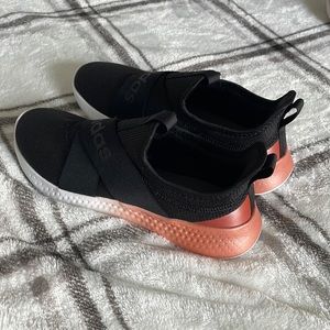 NWOT Adidas Tennis Shoes